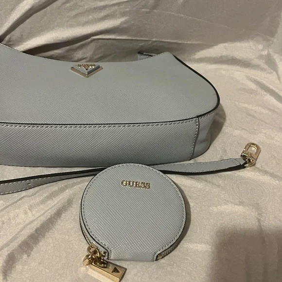 GUESS Light Blue Shoulder Bag with Coin Pouch New Without Tags - Picture 8 of 10